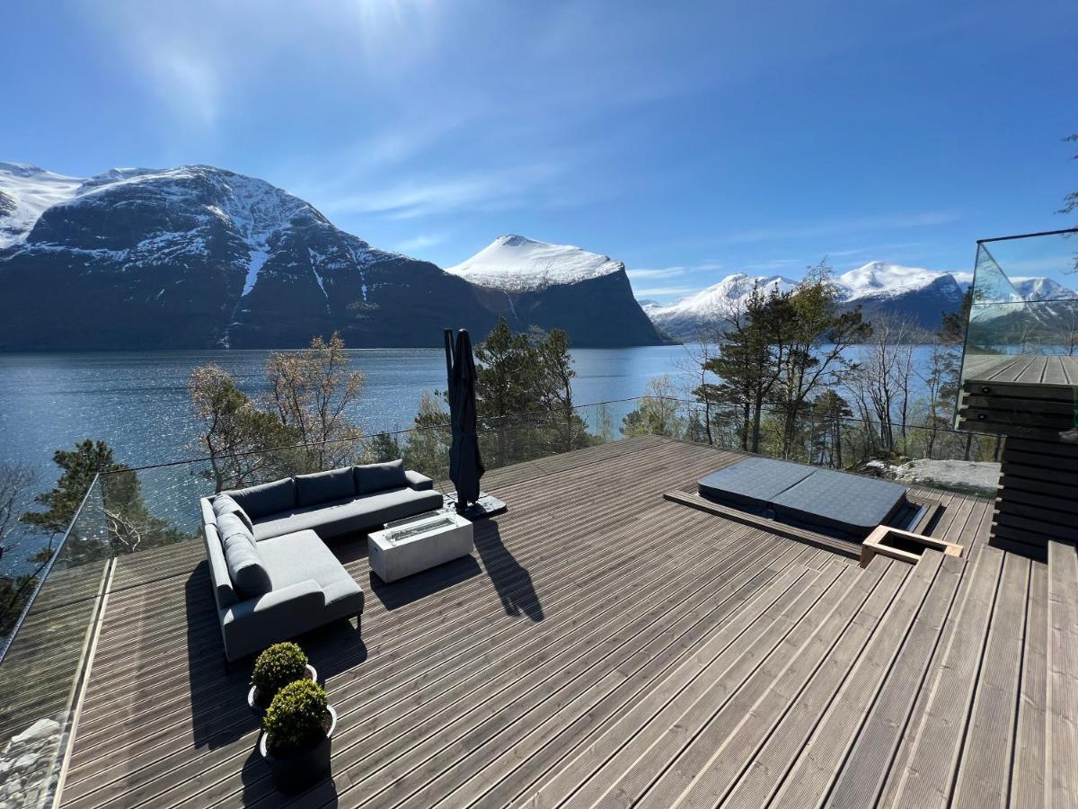 Villa Kristina / Andalsnes Torvik Εξωτερικό φωτογραφία