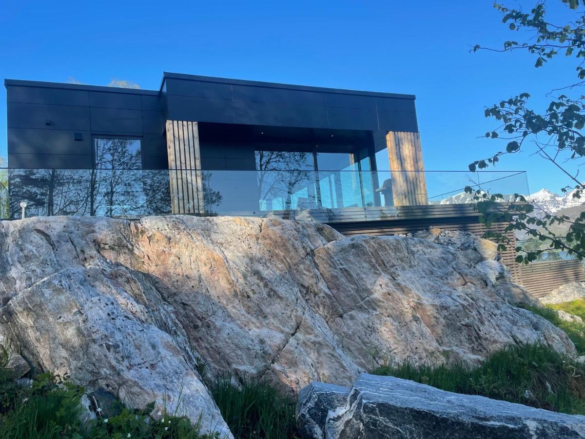 Villa Kristina / Andalsnes Torvik Εξωτερικό φωτογραφία