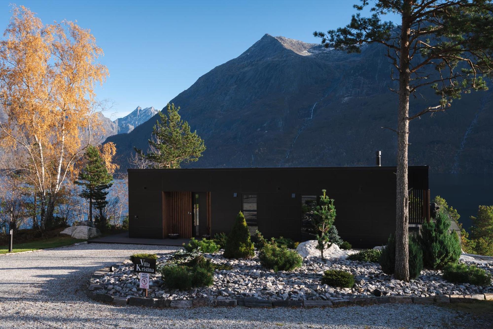 Villa Kristina / Andalsnes Torvik Εξωτερικό φωτογραφία